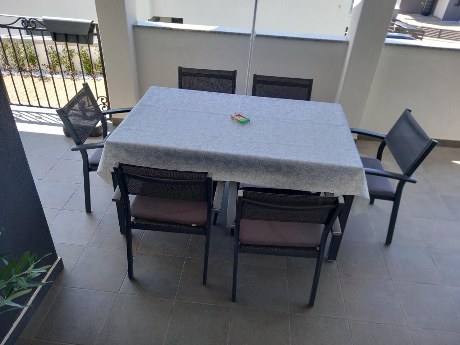 Apartman Niko Malinska Extérieur photo